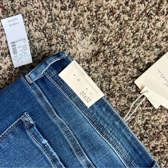 Kancan 31x32 Women's Distressed Blue Jeans - Picture 3 of 3